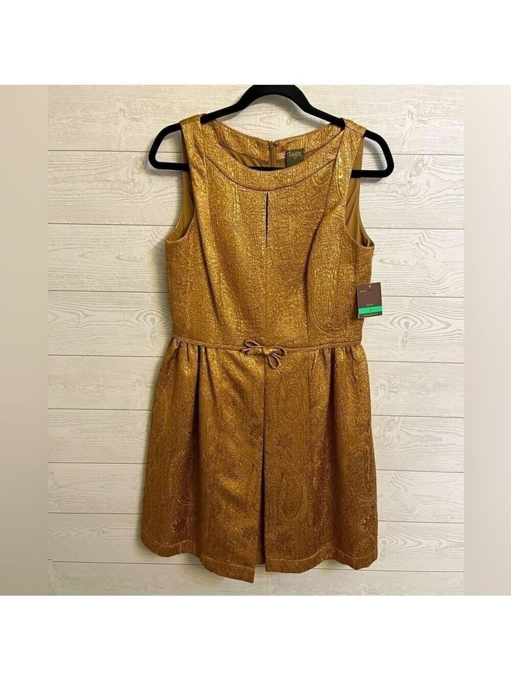 Taylor Women’s Gold Sparkle Rose 50’s Style Mini Holiday Dress. Size 8